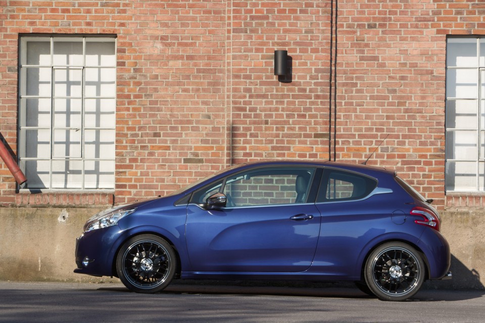 Photo Tuning Peugeot 208 Musketier - 1-012