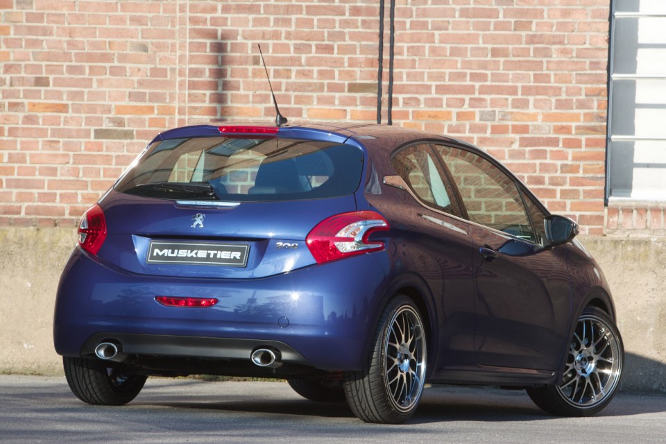 Photo Tuning Peugeot 208 Musketier - 1-015