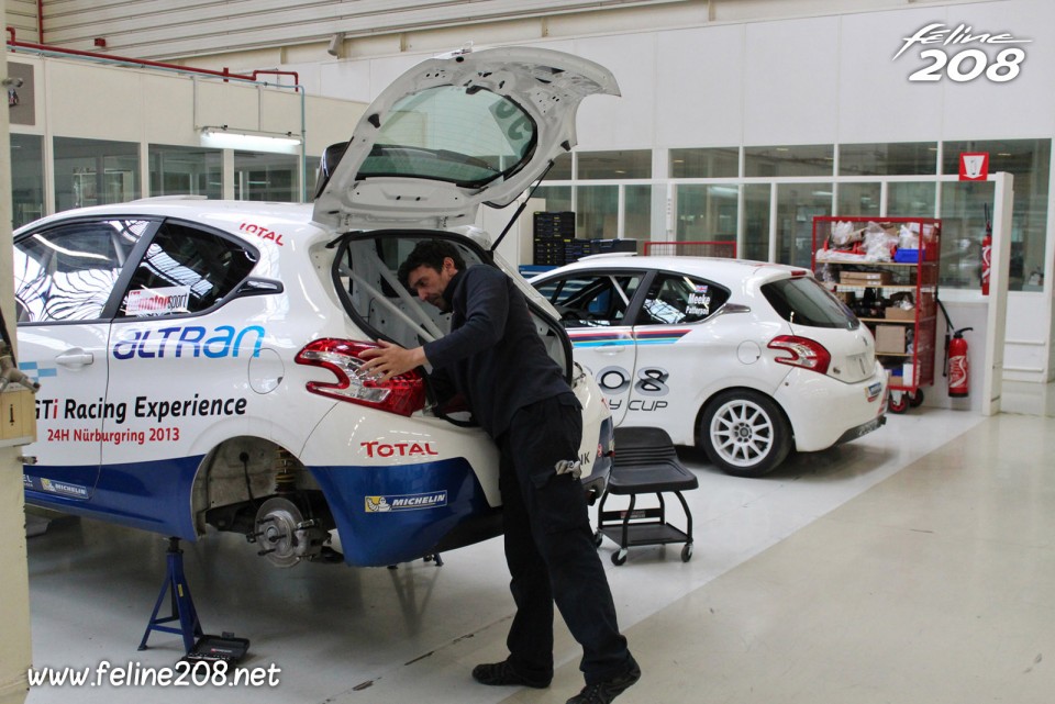 Peugeot 208 Racing Cup et Peugeot 208 R2 - Peugeot Sport (Vélizy) - 1-023