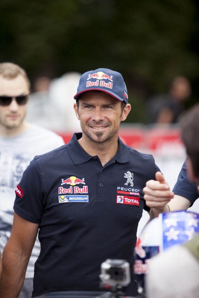 Peugeot 2008 DKR - Red Bull Caisses à Savon 2014