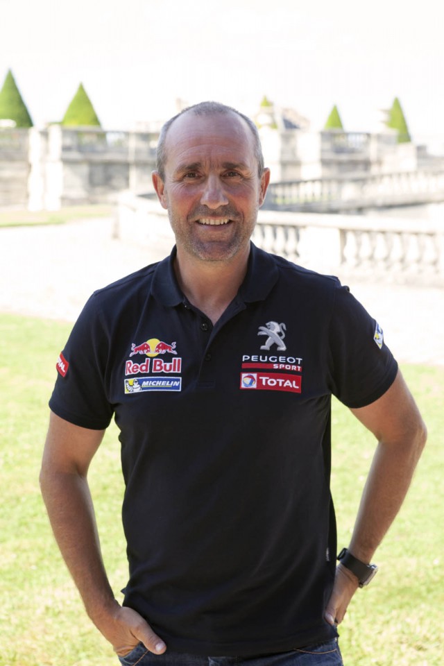 Peugeot 2008 DKR - Red Bull Caisses à Savon 2014