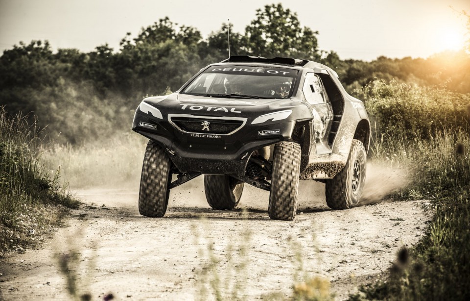 Photo essais Peugeot 2008 DKR (Dakar)