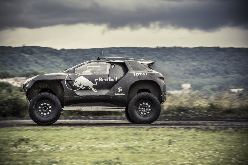 Photo essais Peugeot 2008 DKR (Dakar)