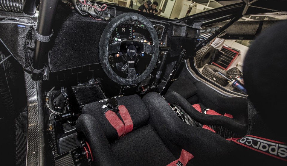 Photo intérieur Peugeot 2008 DKR (Dakar)