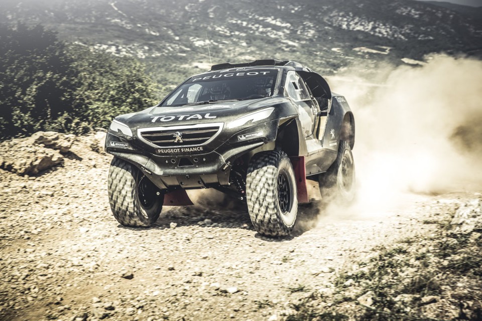 Photo essais Peugeot 2008 DKR (Dakar)