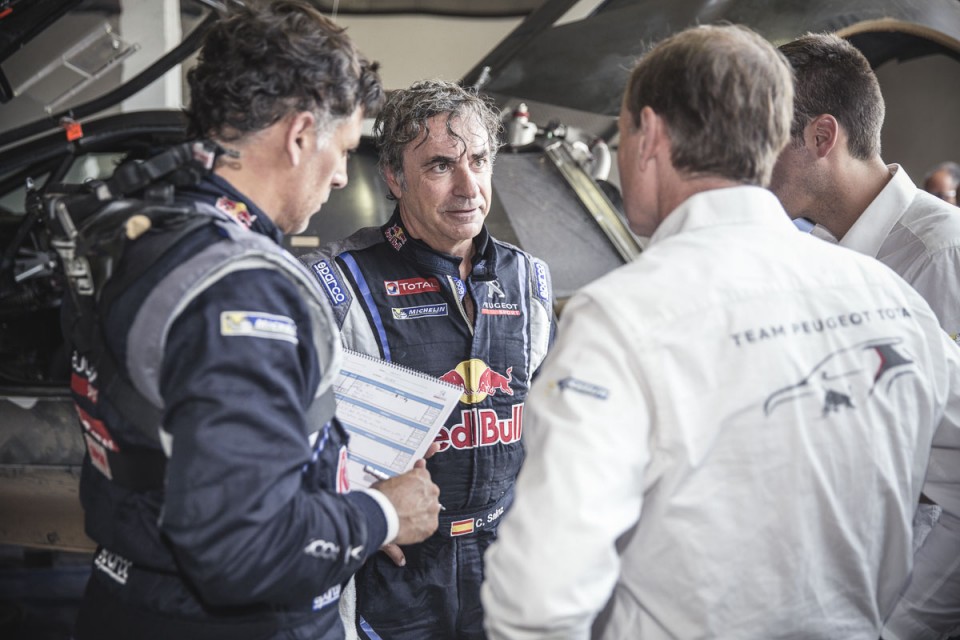 Photo essais Peugeot 2008 DKR (Dakar)