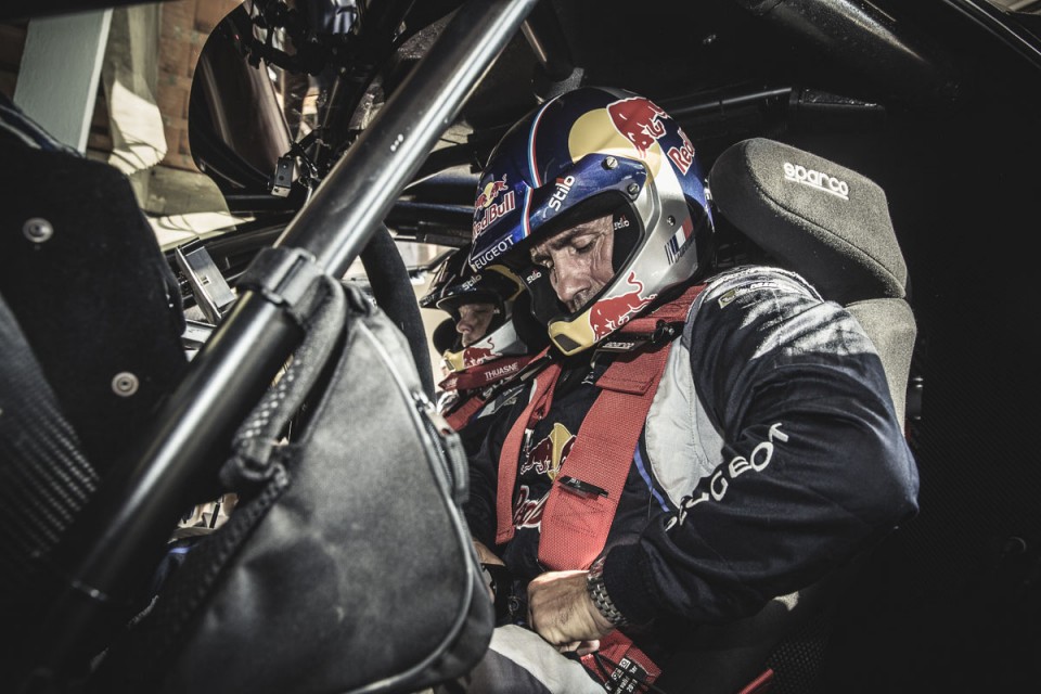 Photo essais Peugeot 2008 DKR (Dakar)