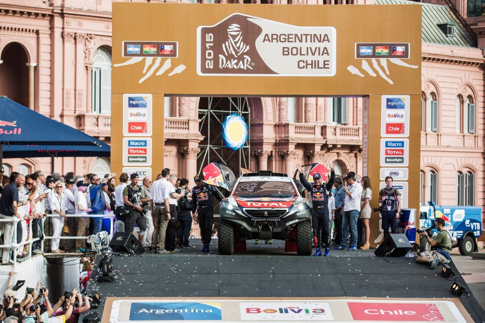 Carlos Sainz and Lucas Cruz - Lifestyle