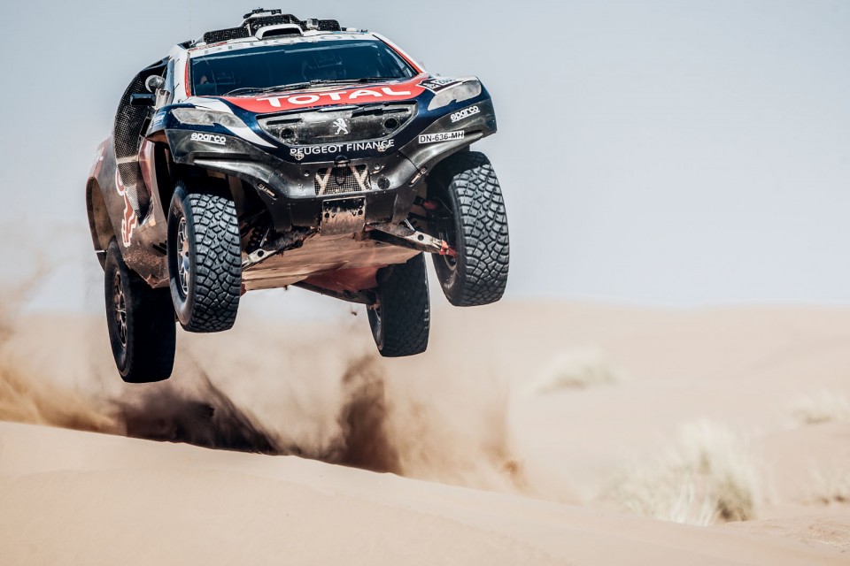 Photo officielle essais Peugeot 2008 DKR Maroc (2015)
