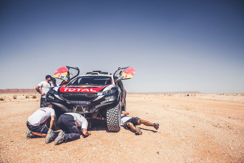 Photo officielle essais Peugeot 2008 DKR Maroc (2015)