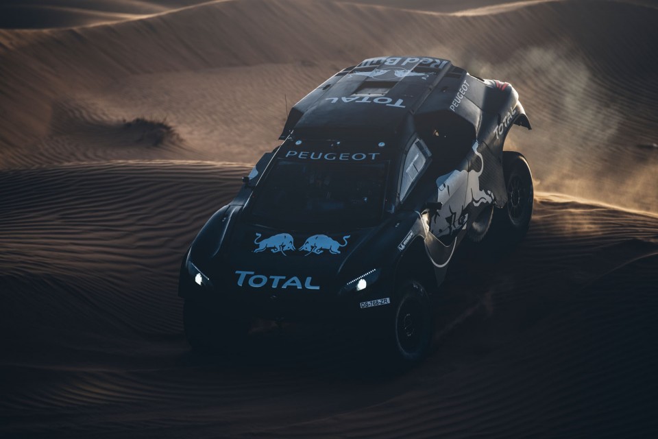 Photo officielle Peugeot 2008 DKR 16 (2016)