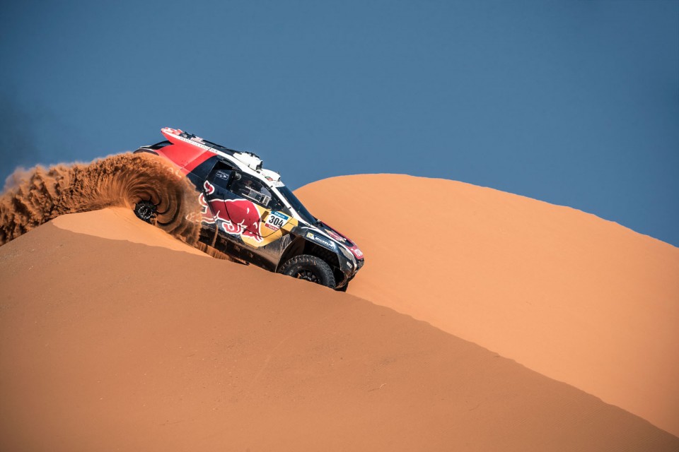 Photo officielle Peugeot 2008 DKR 2016 - Team Peugeot Total