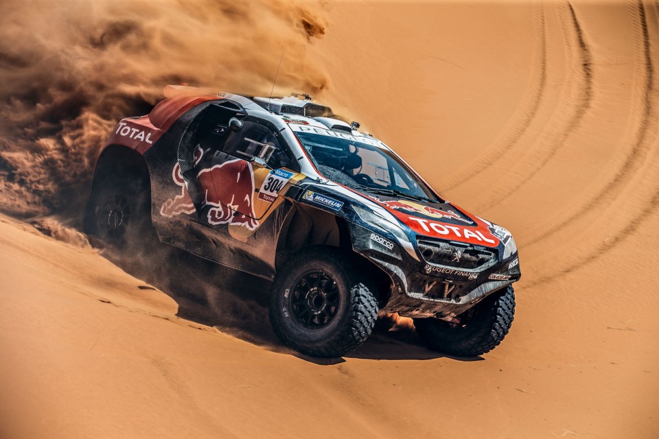 Photo officielle Peugeot 2008 DKR 2016 - Team Peugeot Total