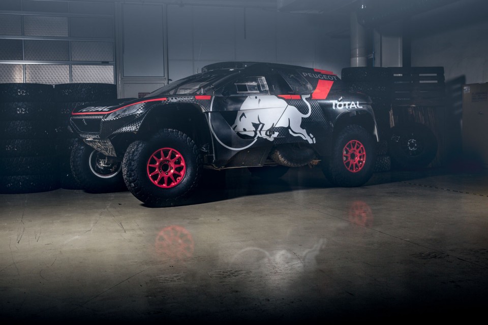 Photo officielle Peugeot 2008 DKR 2016 - Team Peugeot Total