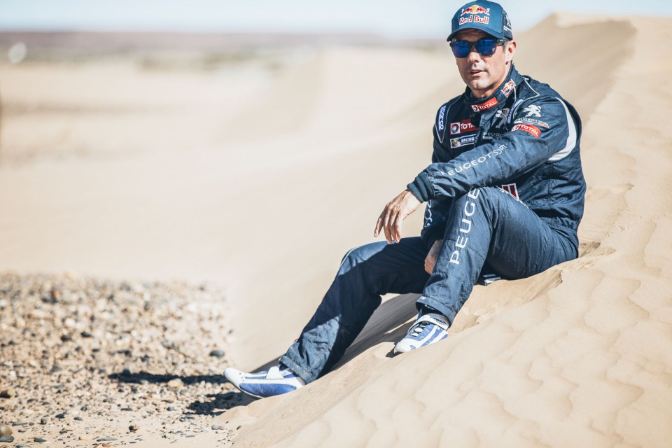Photo officielle Peugeot 2008 DKR 2016 - Team Peugeot Total