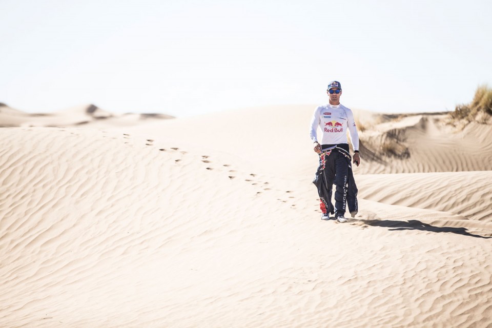 Photo officielle Peugeot 2008 DKR 2016 - Team Peugeot Total