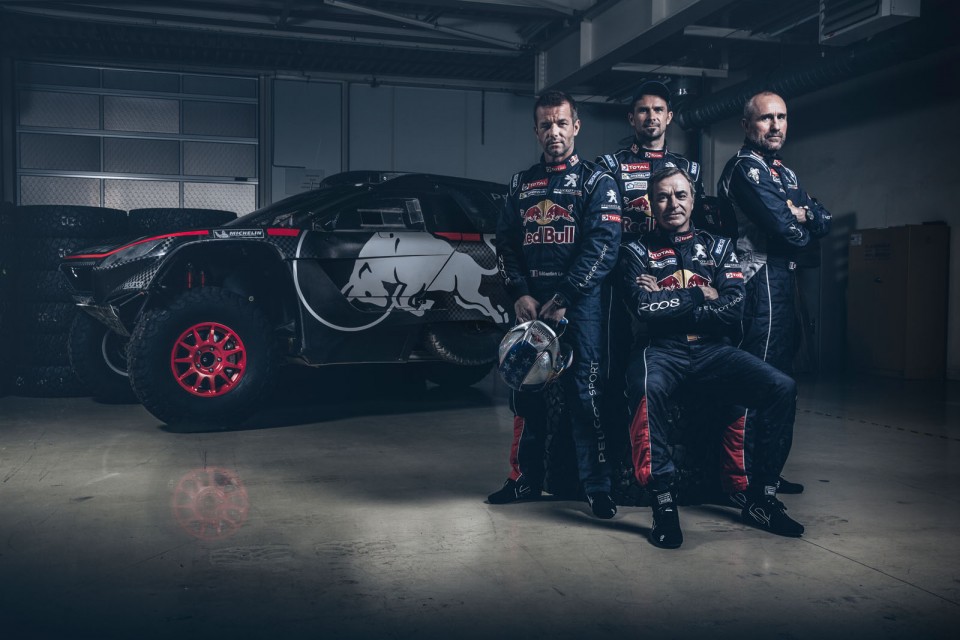 Photo officielle Peugeot 2008 DKR 2016 - Team Peugeot Total
