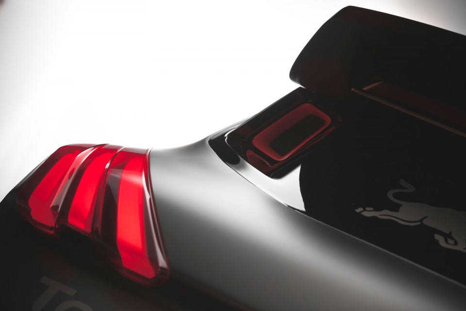 Photo teaser Peugeot 2008 DKR - Peugeot Sport Dakar