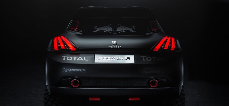 Photo vue arrière Peugeot 2008 DKR - Peugeot Sport Dakar