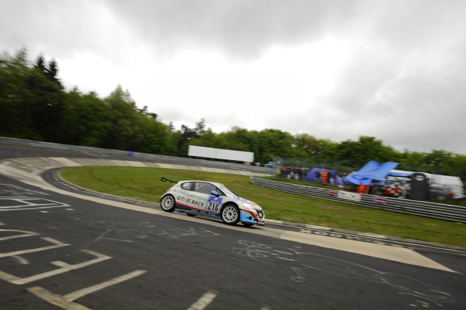 Peugeot 208 GTi Peugeot Sport - 24H Nürburgring 2013 -  002