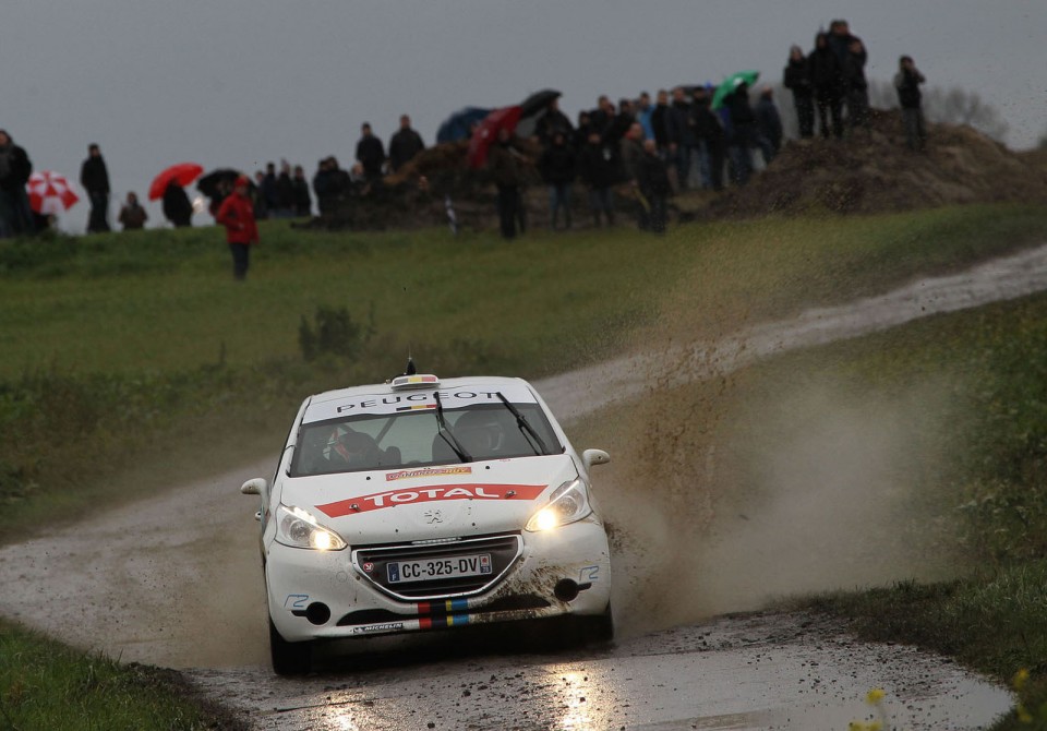La Peugeot 208 R2 au Rallye du Condroz 2012 - 003