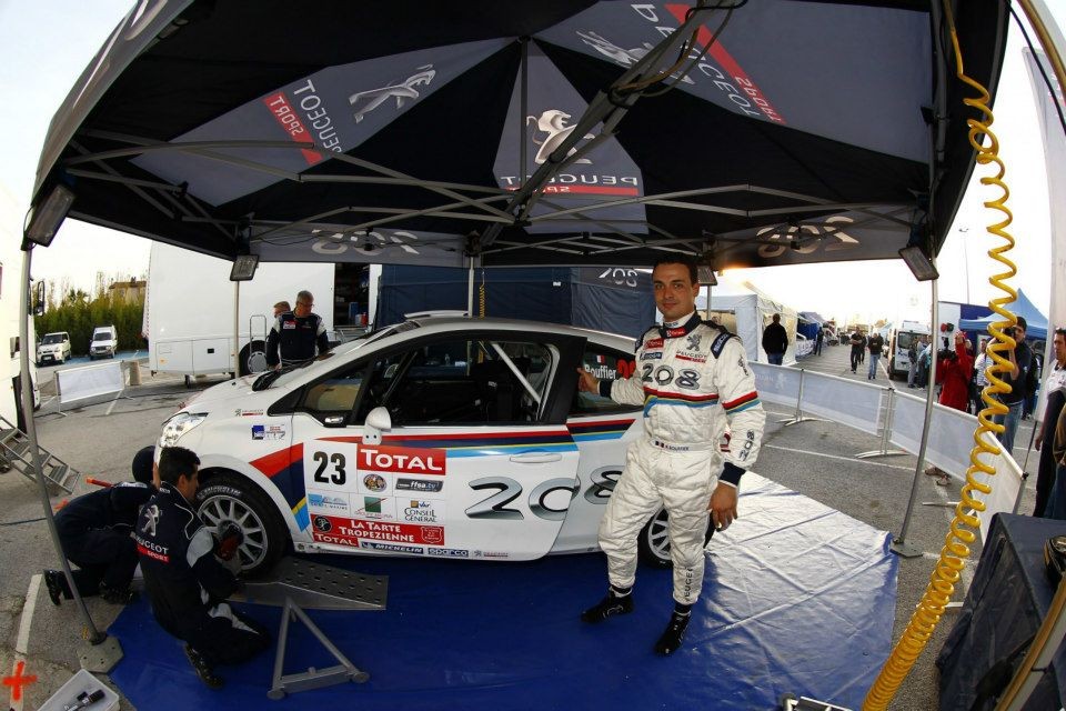 La Peugeot 208 R2 au Rallye du Var 2012 - 006