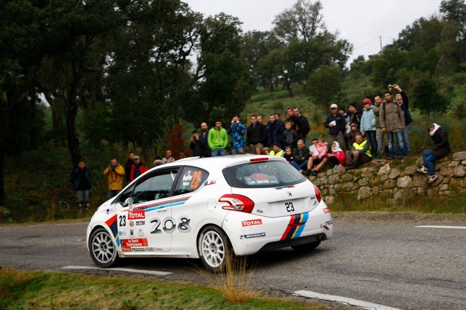 La Peugeot 208 R2 au Rallye du Var 2012 - 012