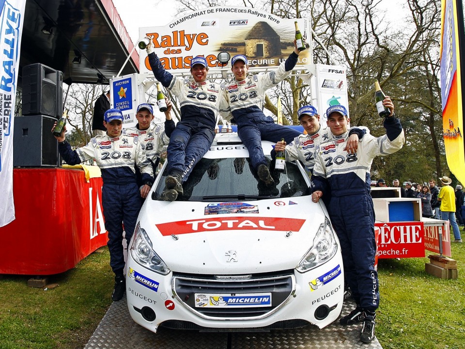 Podium Peugeot 208 R2  - Terre des Causses - 208 Rally Cup France 2013 - 033