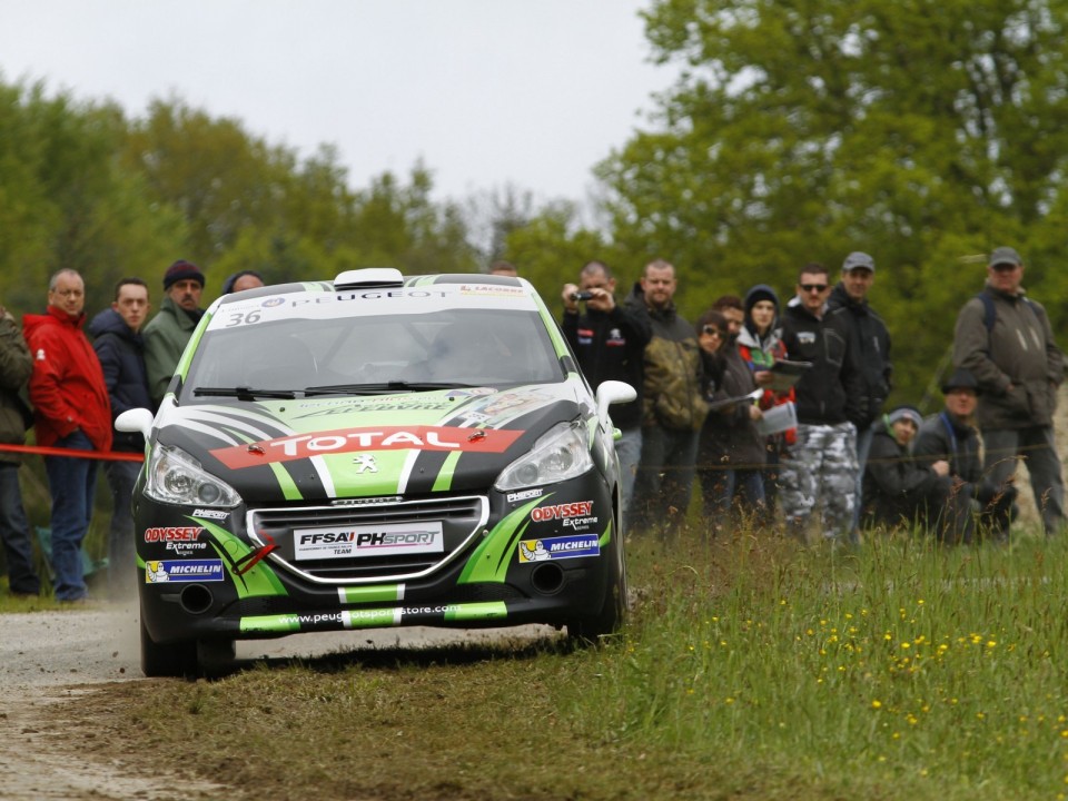 Peugeot 208 R2 - Rallye du Limousin - 208 Rally Cup France 2013 - 011