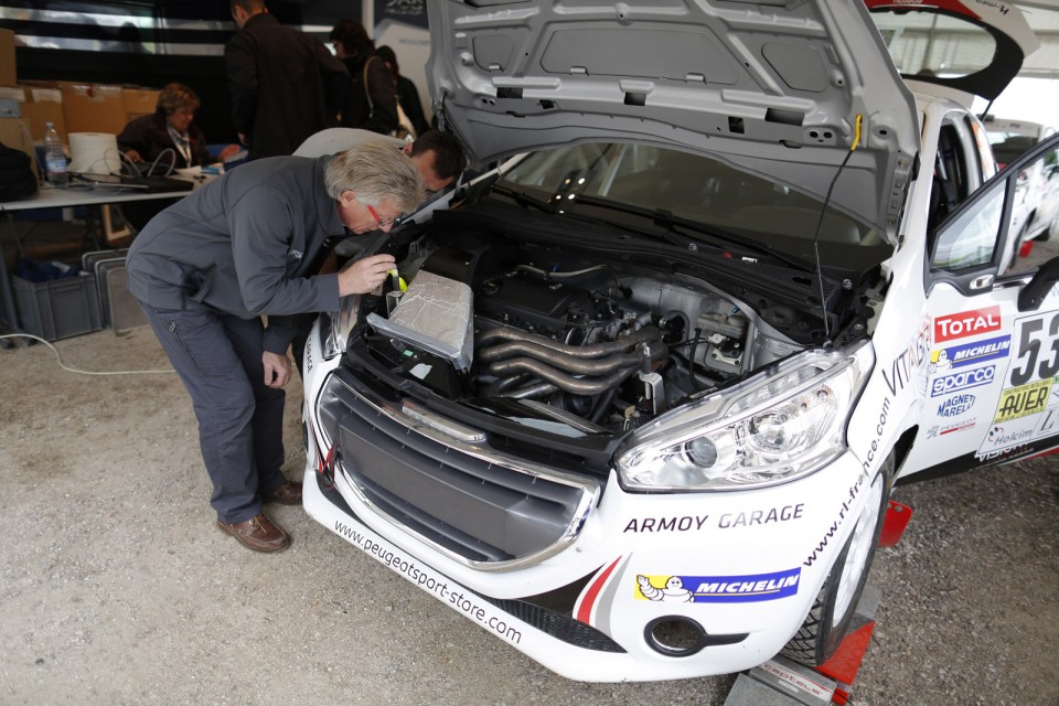Peugeot 208 R2 - Rallye Terre de Langres - 208 Rally Cup France 2013 - 001