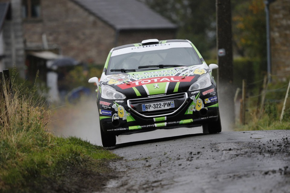 Peugeot 208 R2 - Rallye du Condroz - 208 Rally Cup France 2013 - 002 - 
28 LEFEBVRE Stéphane - DUBOIS Thomas - Peugeot 208 VTI - ACTION