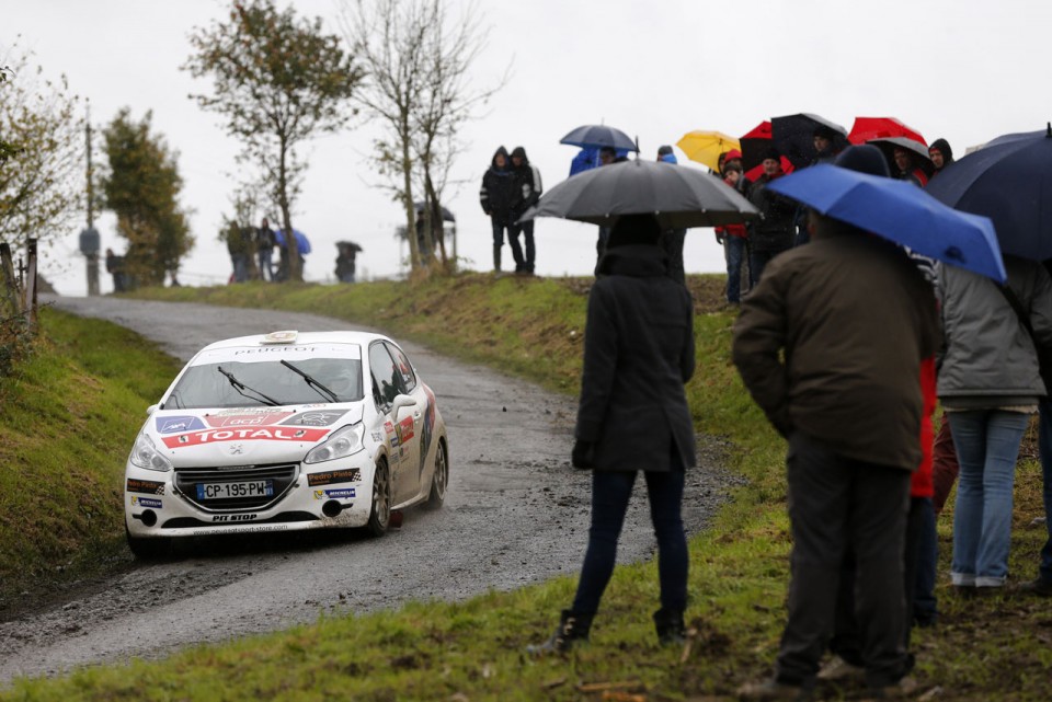 Peugeot 208 R2 - Rallye du Condroz - 208 Rally Cup France 2013 - 005 - 
32 GAGO Diogo - CARVALHO Jorge - Peugeot 208 VTI - ACTION