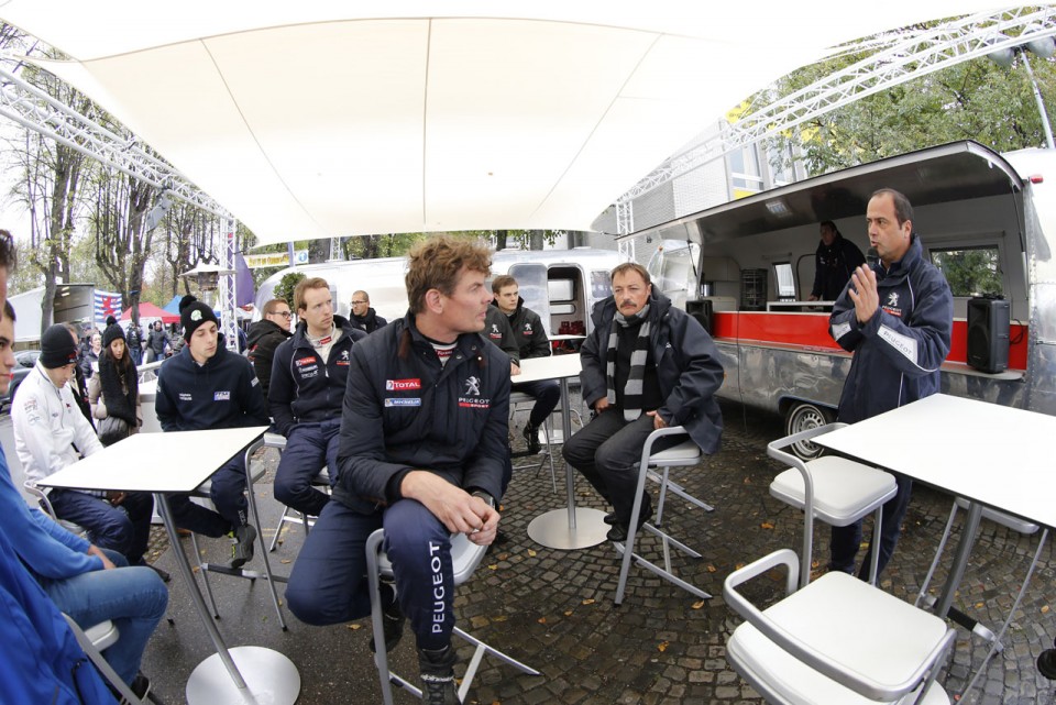 Peugeot 208 R2 - Rallye du Condroz - 208 Rally Cup France 2013 - 011 - 
BRIEFING