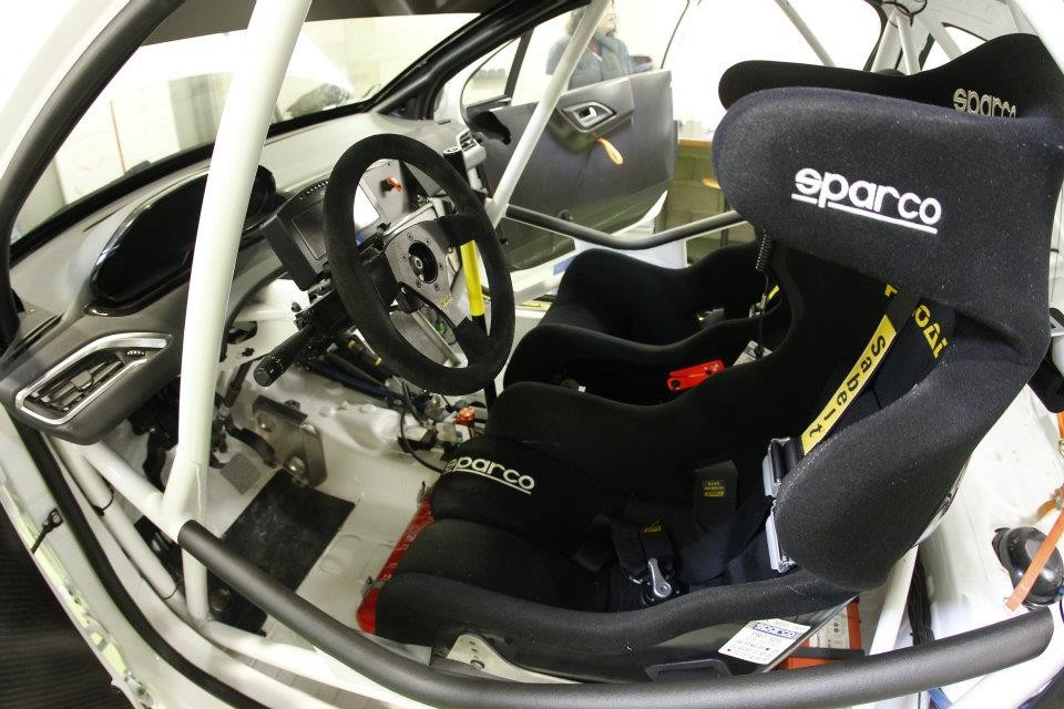 Intérieur Peugeot 208 R2 004