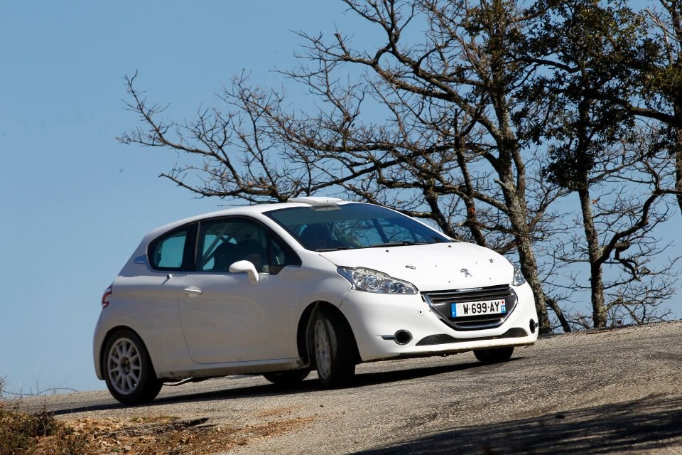 Essais de la Peugeot 208 R2 010