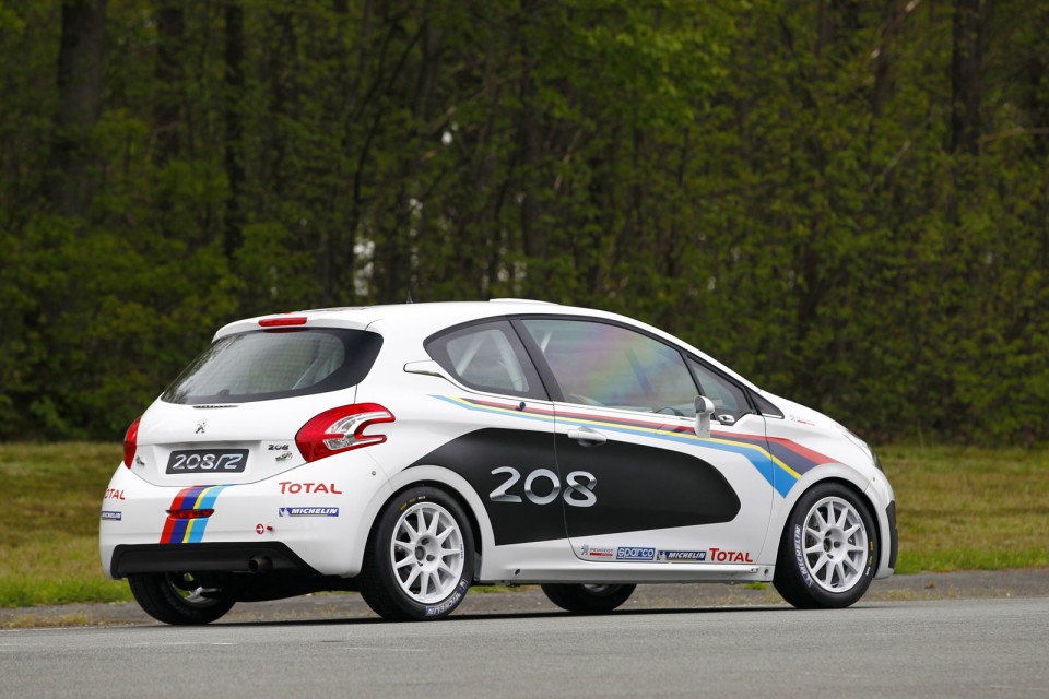 Arrière droite statique Peugeot 208 R2 Photo officielle 004