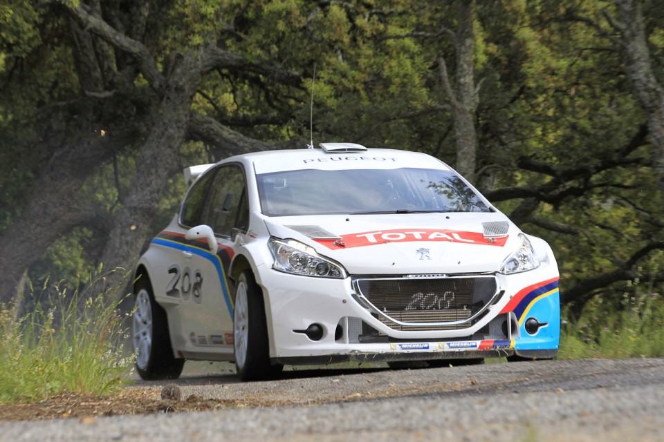 Essais Peugeot 208 T16 - Asphalte - Var (France) - 1-001