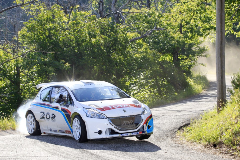 Essais Peugeot 208 T16 - Asphalte - Var (France) - 1-005