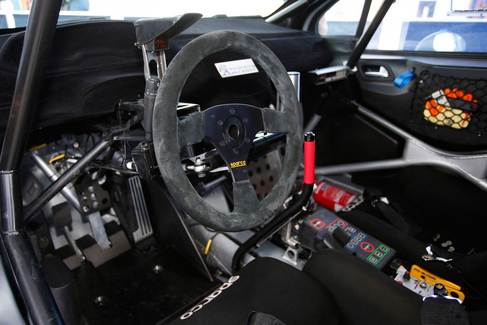 Peugeot 208 T16 - Rallye de l'Acropole 2014 (Grèce / ERC)