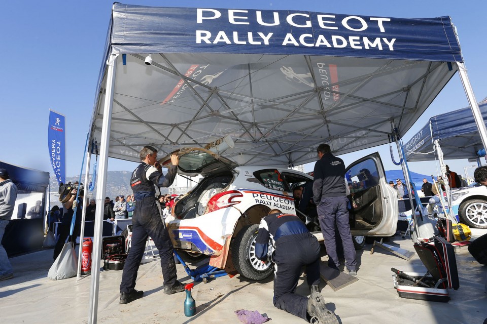 Peugeot 208 T16 - Rallye de l'Acropole 2014 (Grèce / ERC)