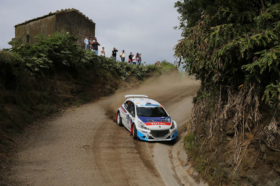 Peugeot 208 T16 - Rallye des Acores 2014 (ERC)