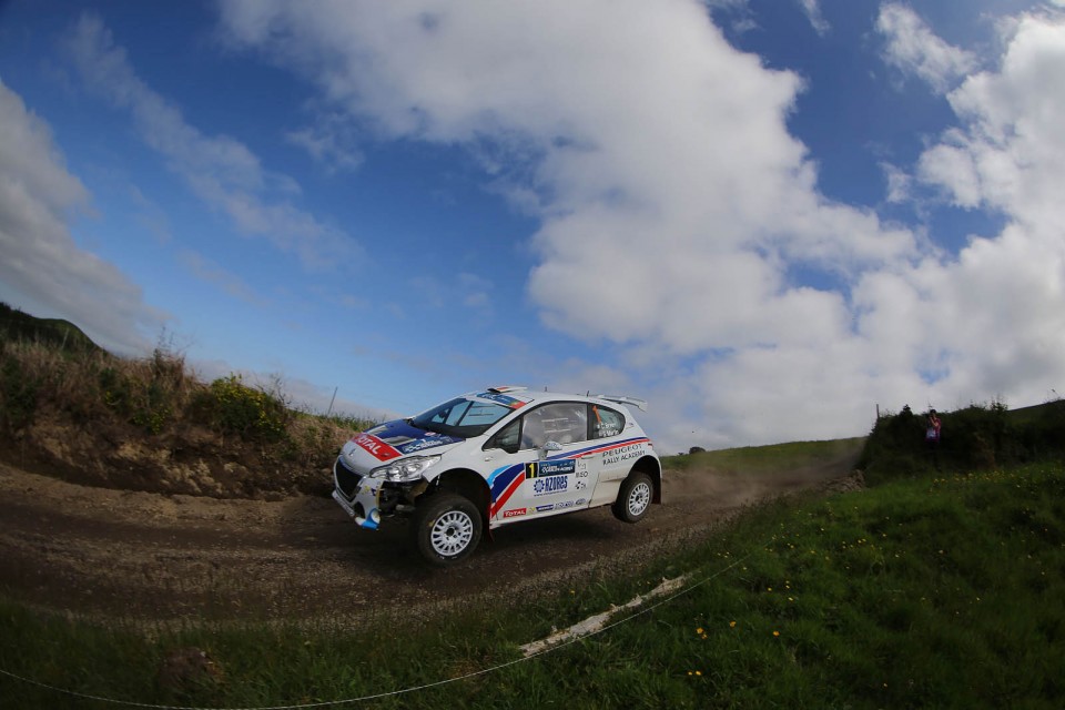 Peugeot 208 T16 - Rallye des Acores 2014 (ERC)