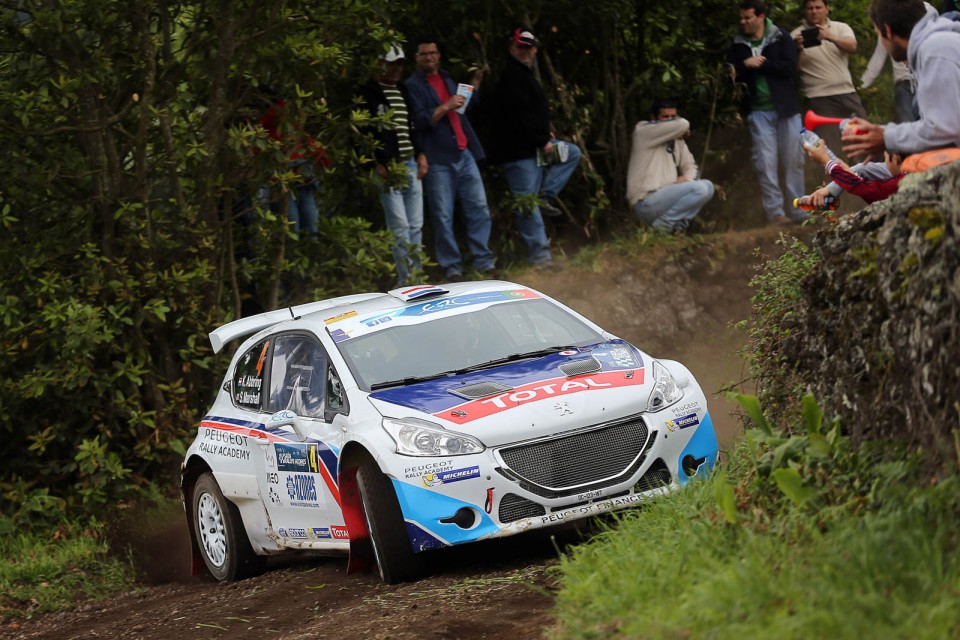 Peugeot 208 T16 - Rallye des Acores 2014 (ERC)