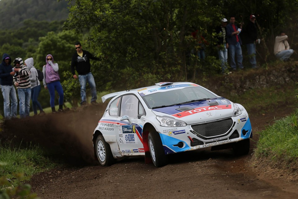 Peugeot 208 T16 - Rallye des Acores 2014 (ERC)