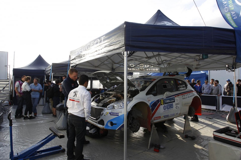 Peugeot 208 T16 - Rallye des Acores 2014 (ERC)