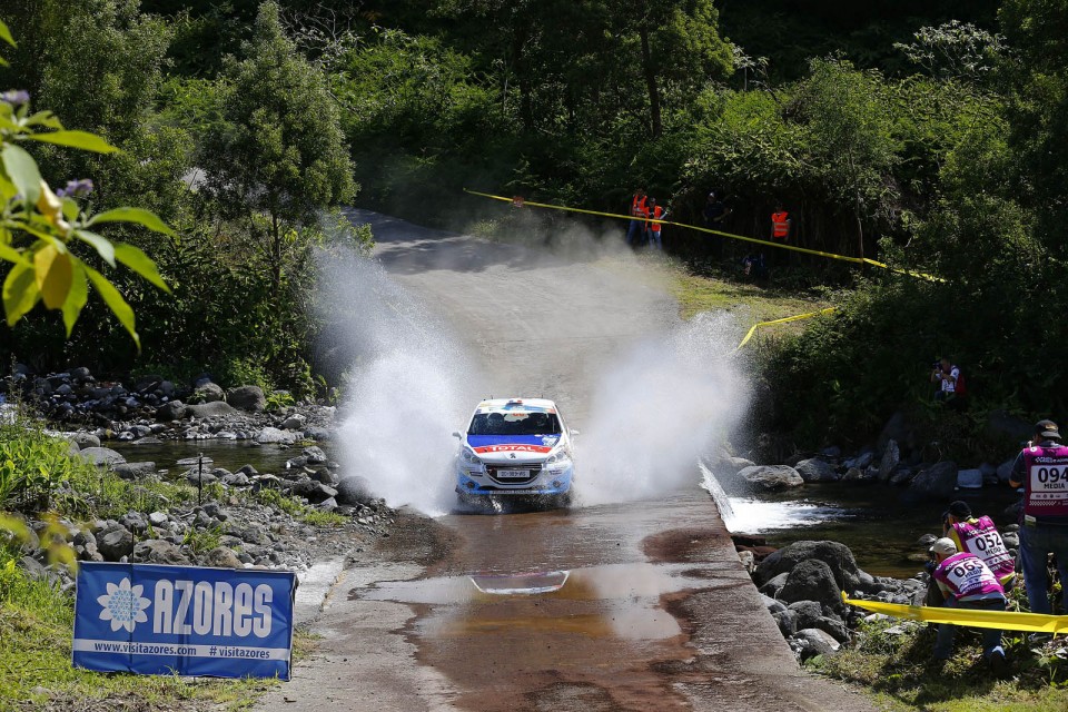 Peugeot 208 T16 - Rallye des Acores 2014 (ERC)