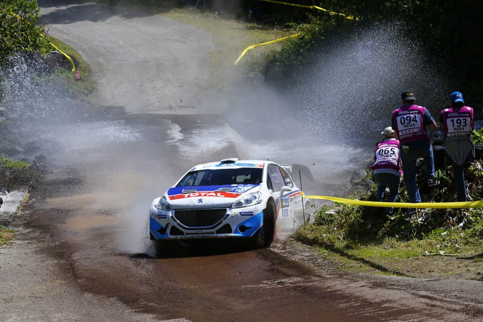 Peugeot 208 T16 - Rallye des Acores 2014 (ERC)