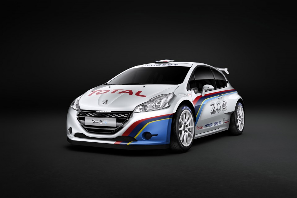 Vue de 3/4 avant Peugeot 208 R5 1-004