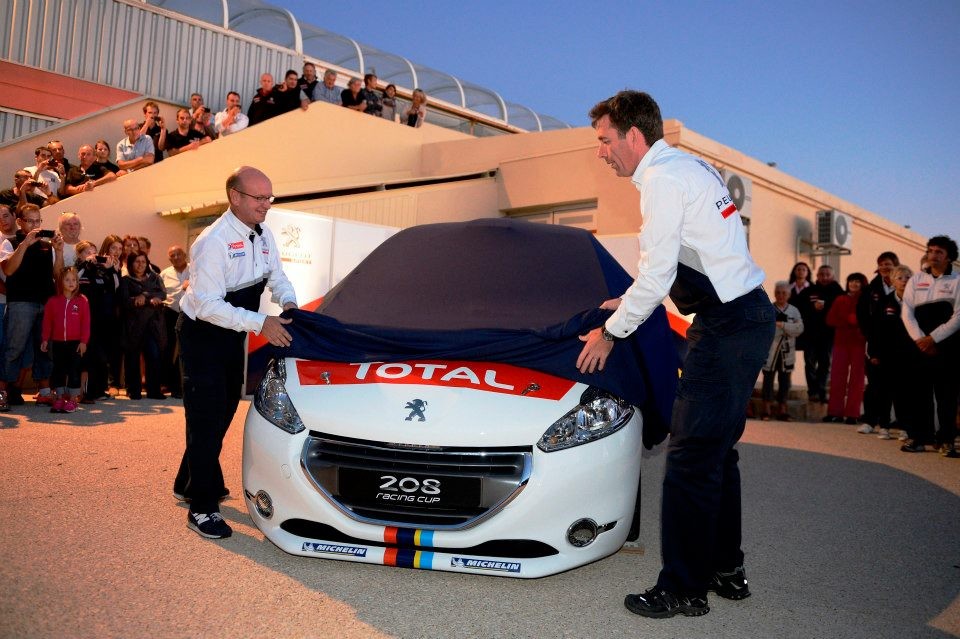 Photo officielle Peugeot 208 Racing Cup 1-014