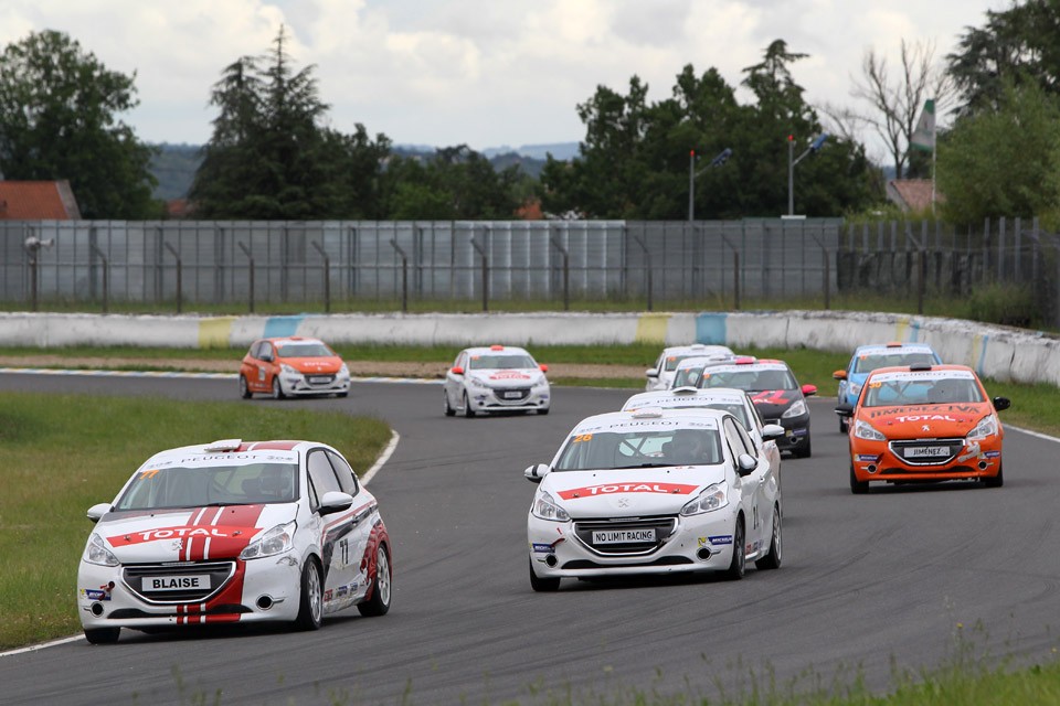 Peugeot 208 Racing Cup - RPS 2013 - Albi (2/6) - Juin 2013 - 1-045
